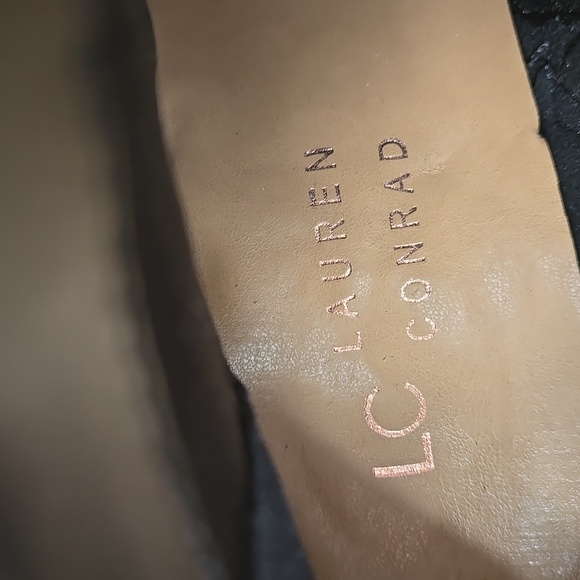 LC LAUREN CONRAD Black Faux Suede Ankle Booties. Size 8W. Like New! - Picture 9 of 16